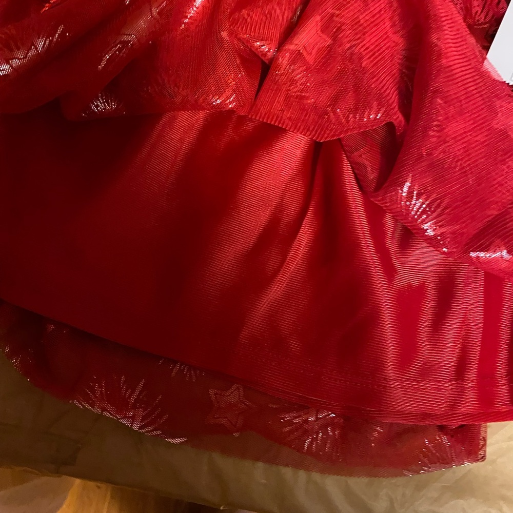 Red Star Patterned Skirt - Picture 3 of 3
